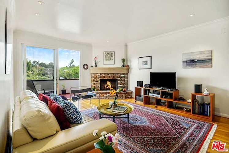 11755 Montana Avenue #308 Los Angeles, CA 90049