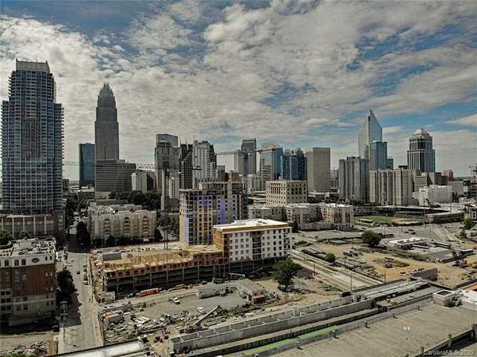 710 W Trade St Charlotte, NC 28202