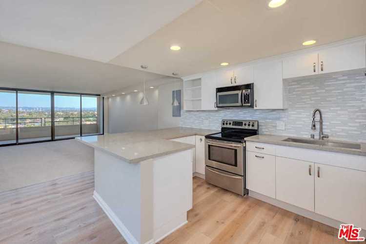 4337 Marina City Drive #439 Marina Del Rey, CA 90292