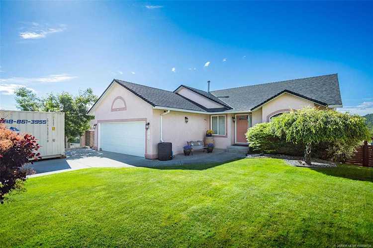 2132 Sunview Drive Kelowna, BC V1Z3R1