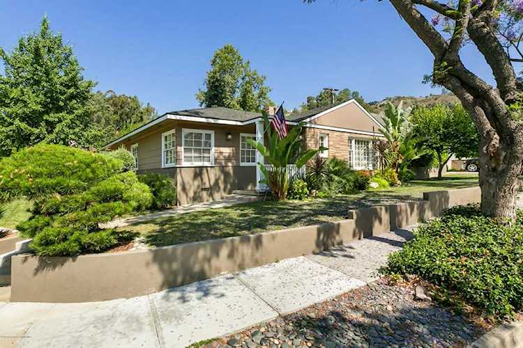 1315 Lomay Place Pasadena, CA 91103