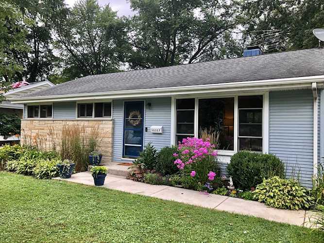 30357 N Center Ave Libertyville, IL 60048