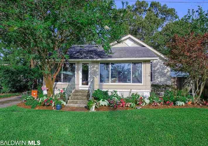 217 S Mobile Street Fairhope, AL 36532