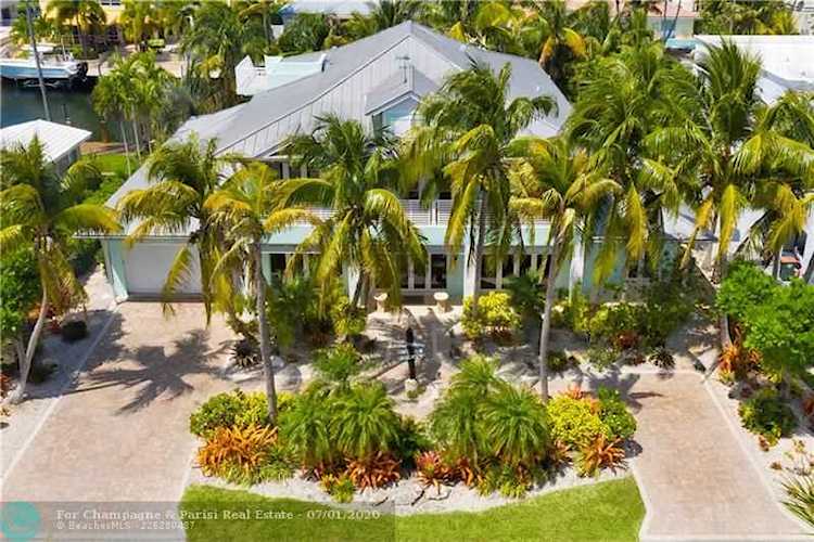 2449 NE 24th St Lighthouse Point, FL 33064