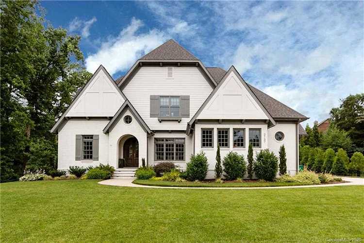 2137 Foxcroft Woods Ln Charlotte, NC 28211