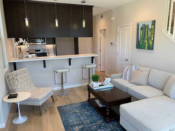2596 1st Street Napa, CA 94558