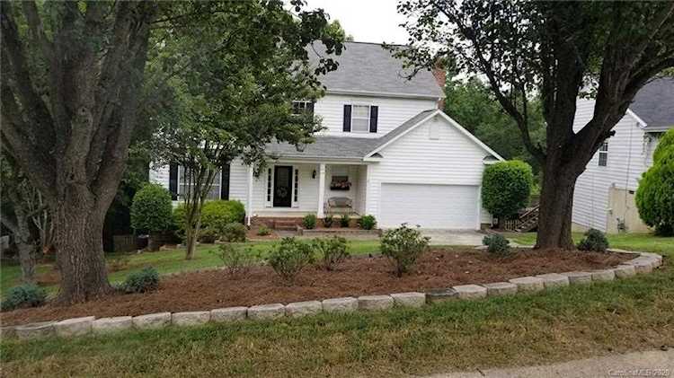 12628 Woodside Falls Rd Pineville, NC 28134