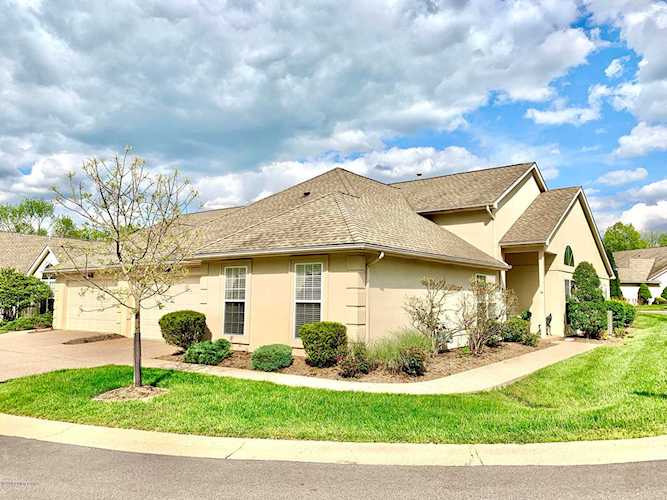 14026 Waters Edge Dr Louisville, KY 40245