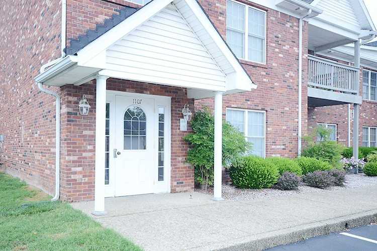 1107 Powerhouse Ln #206 Louisville, KY 40242