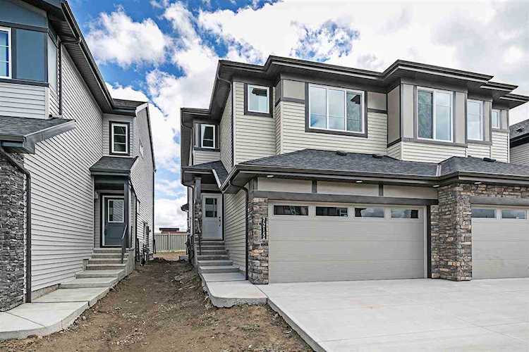 7415 Chivers Place Edmonton, AB T6W 4L4