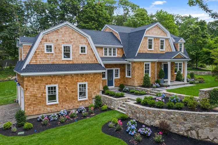 21 Atlantic Avenue Cohasset, MA 02025