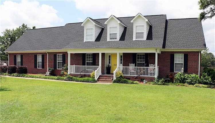 303 Steeplechase Ln Raeford, NC 28376