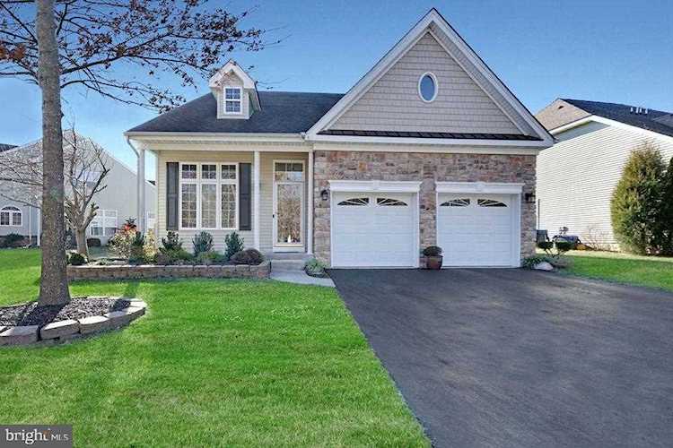 9 Quincy Terrace Barnegat, NJ 08005