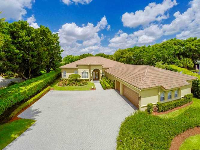 7801 Fairway Lane West Palm Beach, FL 33412