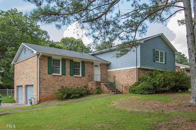 5211 Llilburn Stone Mountain Rd Lilburn, GA 30047