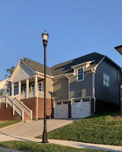 206 Rich Cir Franklin, TN 37064