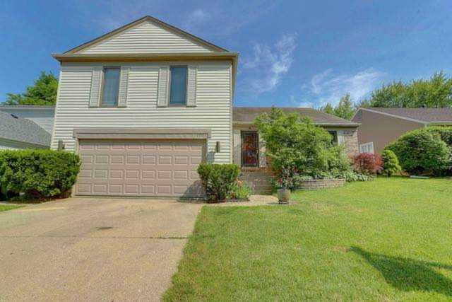 1331 Gail Dr Buffalo Grove, IL 60089