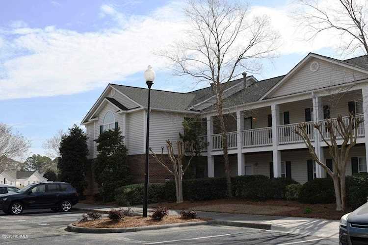 1406 Willoughby Park Court Wilmington, NC 28412
