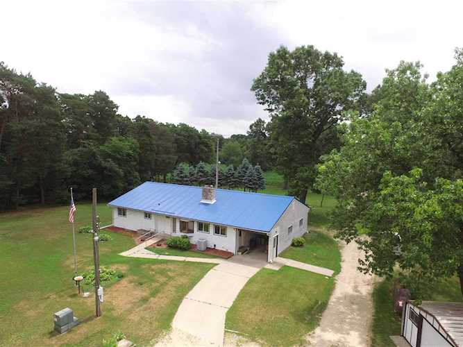 12817 W St Lawrence Ave Avon, WI 53511
