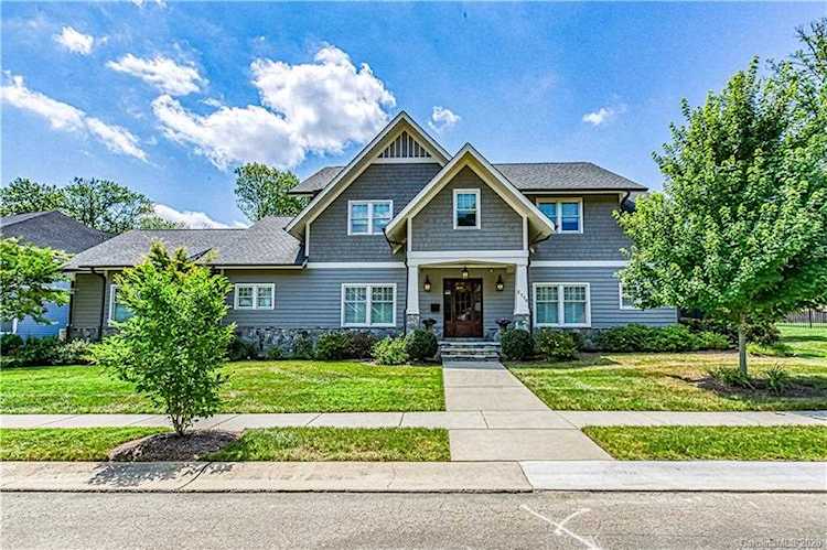 2116 Willow Manor Rd Charlotte, NC 28209