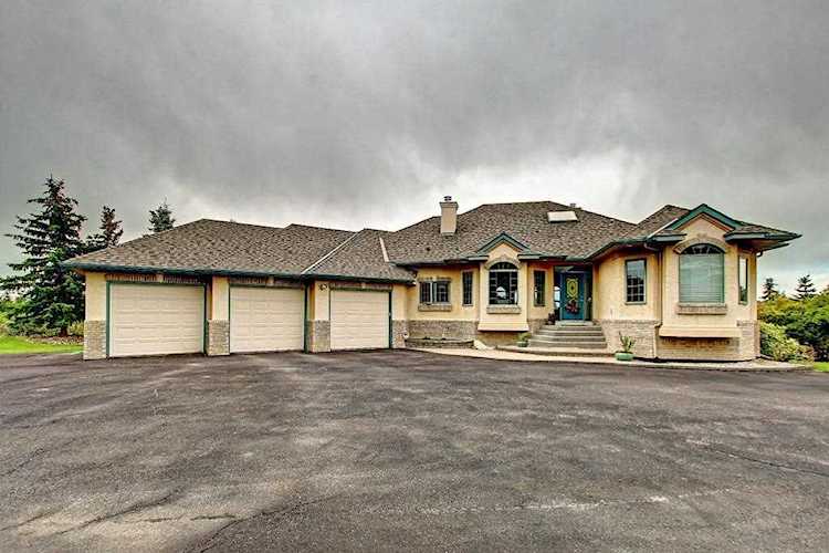 16 Escarpment Place Rural Rocky View County, AB T3Z 3M8
