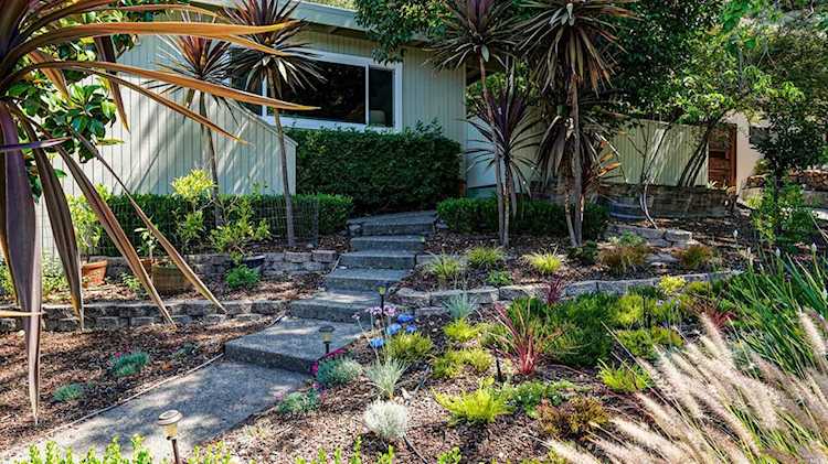 81 Laura Lane Fairfax, CA 94930