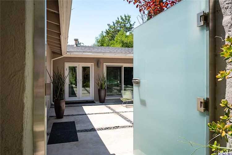 3124 Buckingham Road Glendale, CA 91206