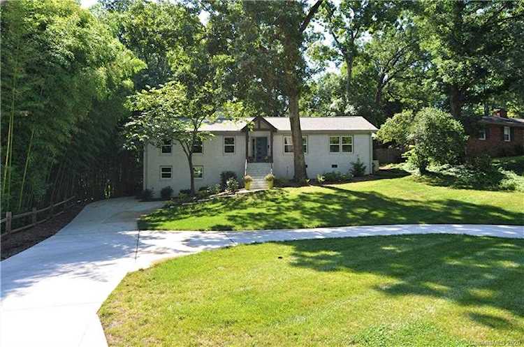 5124 Wedgewood Dr Charlotte, NC 28210