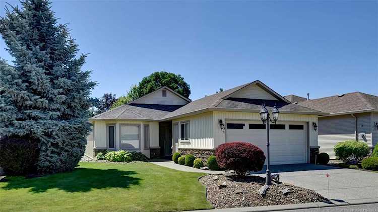 2365 Stillingfleet Road #204 Kelowna, BC V1W4X5
