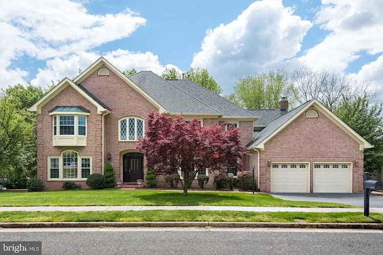 9459 Deramus Farm Ct Vienna, VA 22182