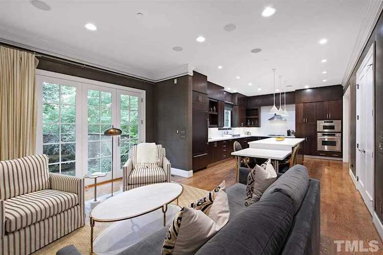 105 Village Gate Drive Chapel Hill, NC 27514