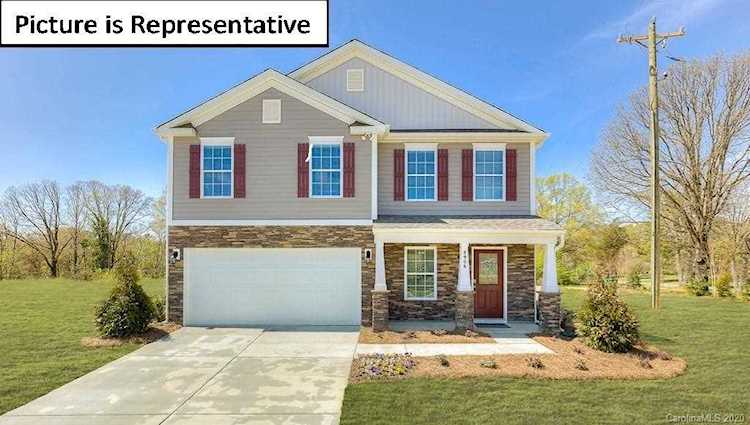 3227 Oak Tree Trl Matthews, NC 28105