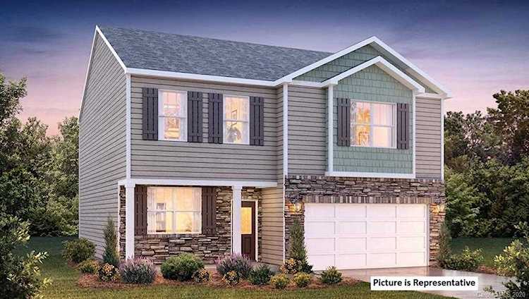 3231 Oak Tree Trl Matthews, NC 28105