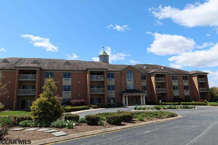 305 Village Heights Drive State College, PA 16801