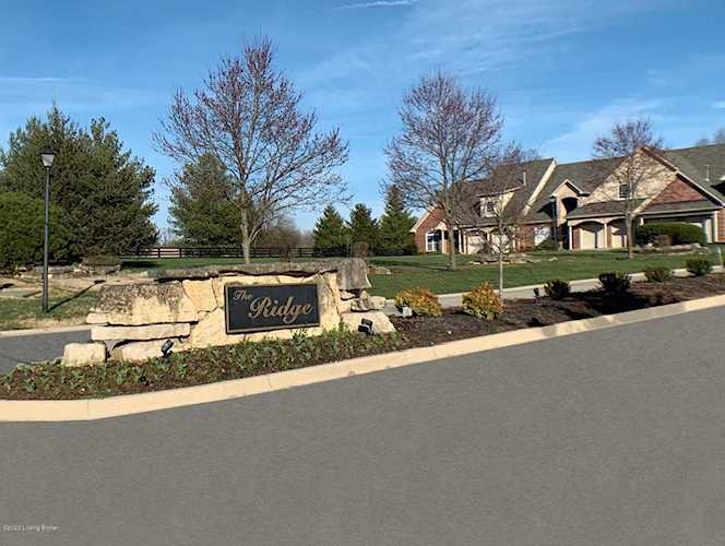 3319 Ridge Brook Cir Louisville, KY 40245