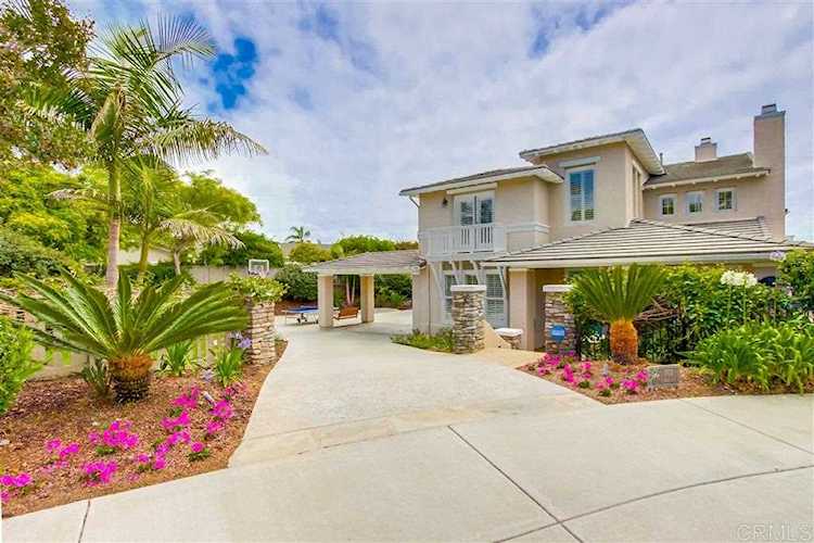 701 Midori Court Solana Beach, CA 92075