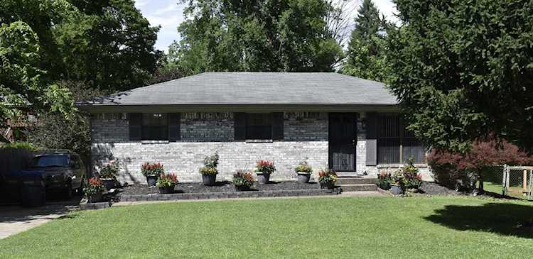 4405 Case Way Louisville, KY 40272