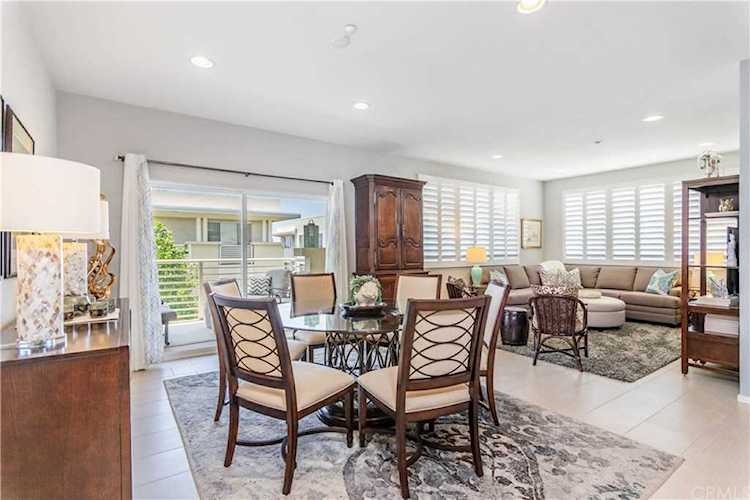 13029 Central Avenue #402 Hawthorne, CA 90250