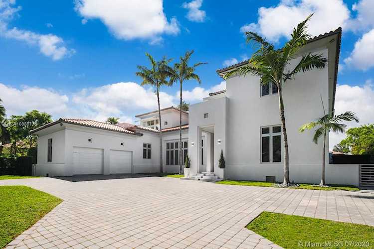 7220 Los Pinos Blvd Coral Gables, FL 33143