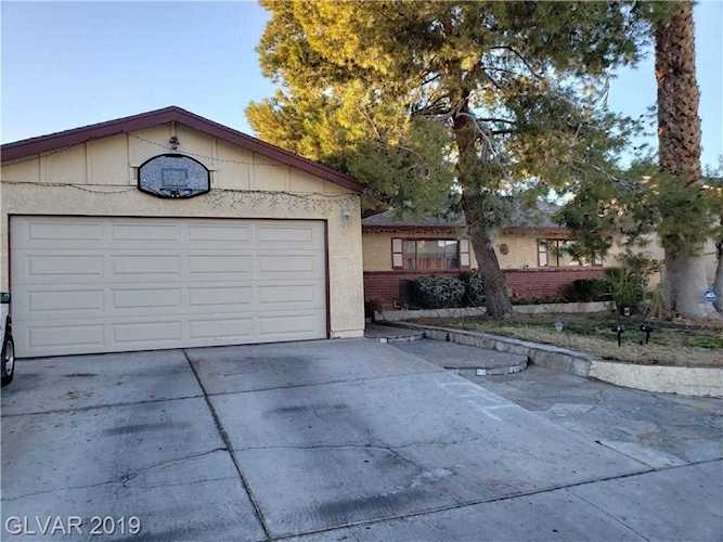 4531 Paseo El Rio Dr Las Vegas, NV 89121