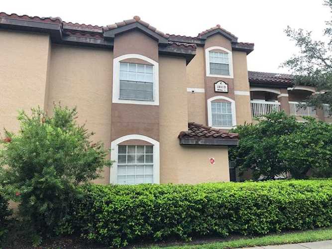 13917 Fairway Island Dr #922 Orlando, FL 32837