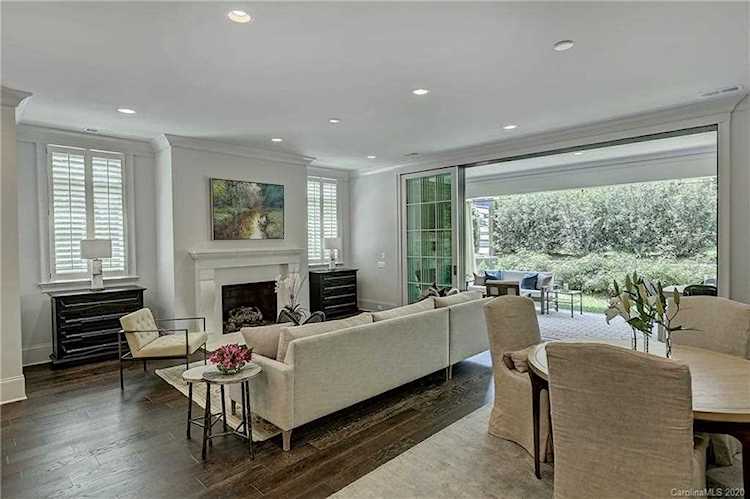 2430 Vail Ave Charlotte, NC 28207