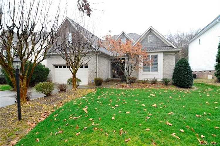 19745 Hagen Knoll Dr Davidson, NC 28036
