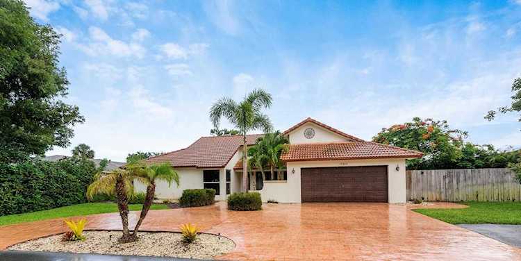 1590 SW 14Th Drive Boca Raton, FL 33486