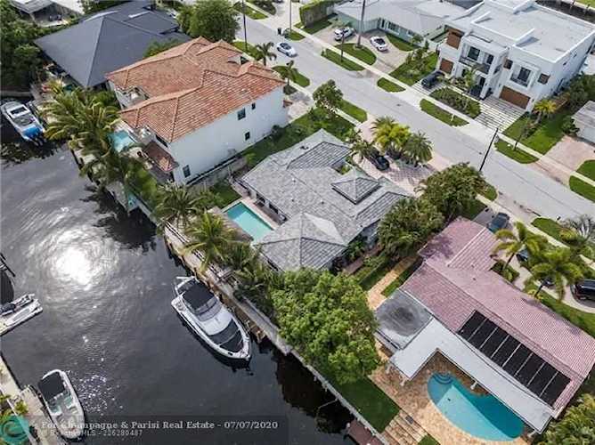 730 NE 69th St Boca Raton, FL 33487