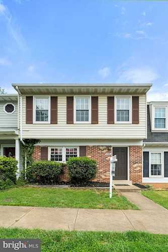 406 Denning Ct Warrenton, VA 20186