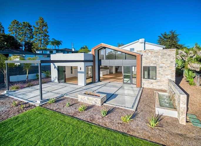 1014 Urania Ave Encinitas, CA 92024