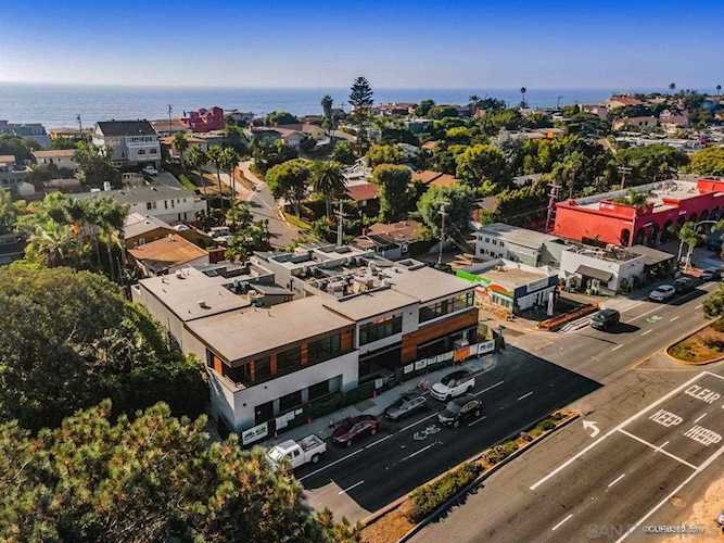 768 N Coast Highway Encinitas, CA 92024