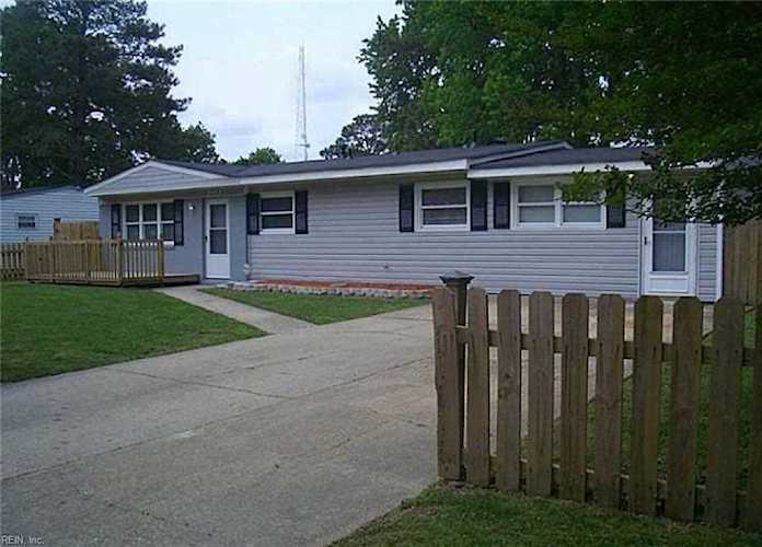 233 Paladin Dr Virginia Beach, VA 23452 | MLS 10329470 Photo 1