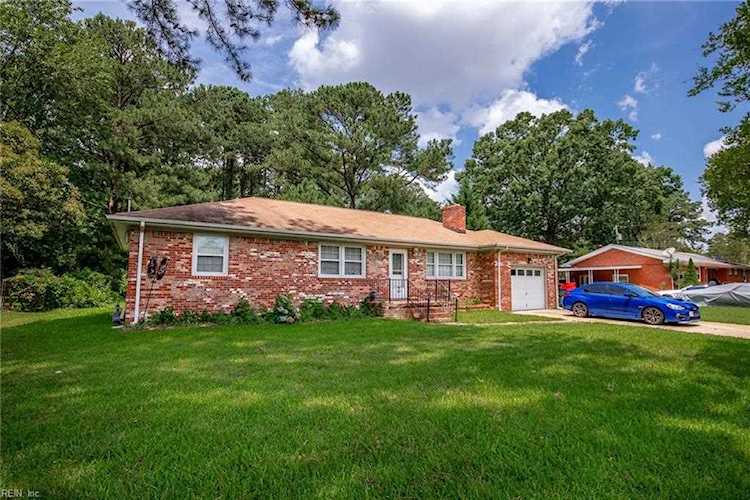 home for sale in River Forrest Shores Norfolk VA 23502 - MLS 10329488 Photo 1